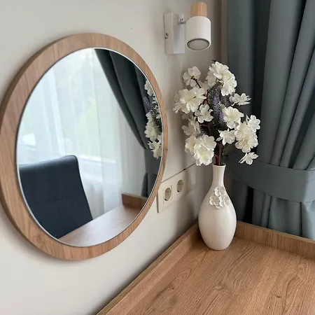 Smile Old With Free Parking And Sea View Varna