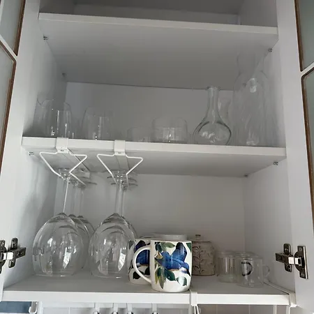 Smile Old With Free Parking And Sea View