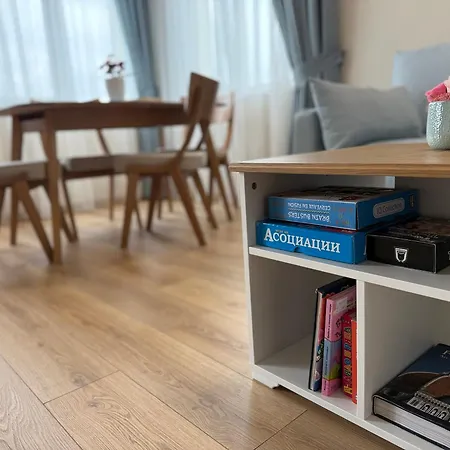 Smile Old With Free Parking And Sea View Varna