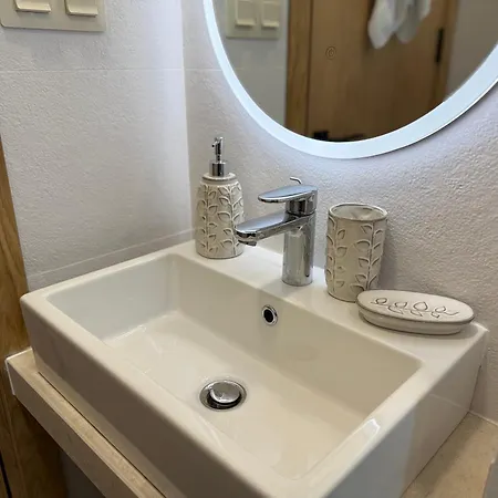 Smile Old With Free Parking And Sea View Varna