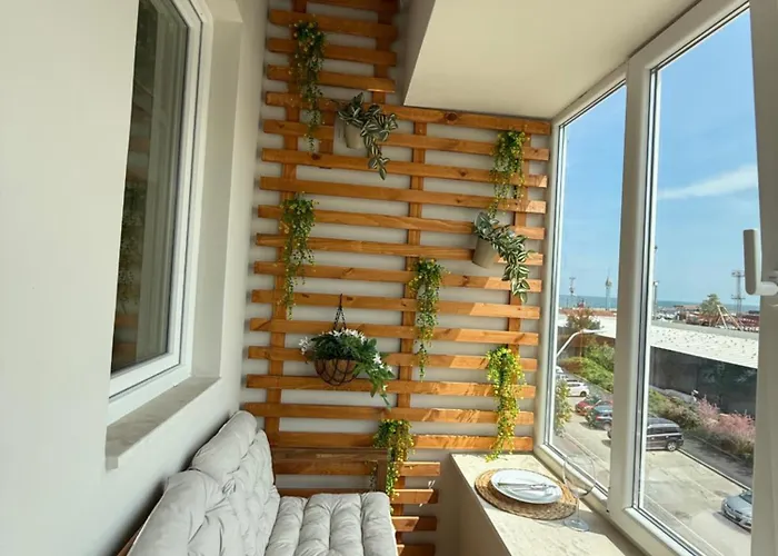 Smile Old With Free Parking And Sea View Apartmán